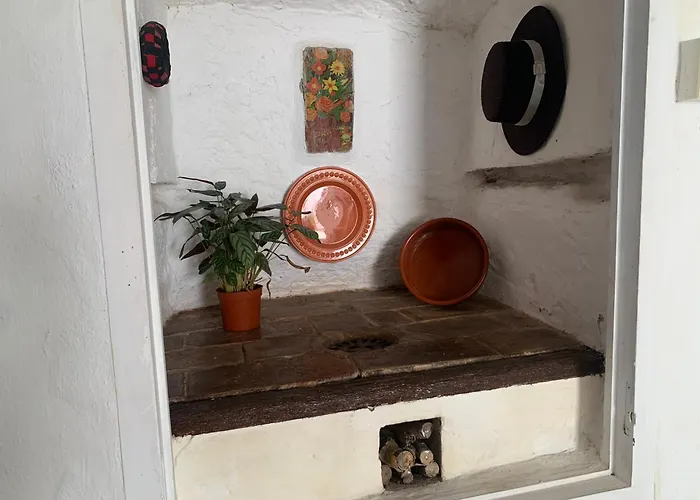 Casa Del Fogon, En La Calle Del Castillo